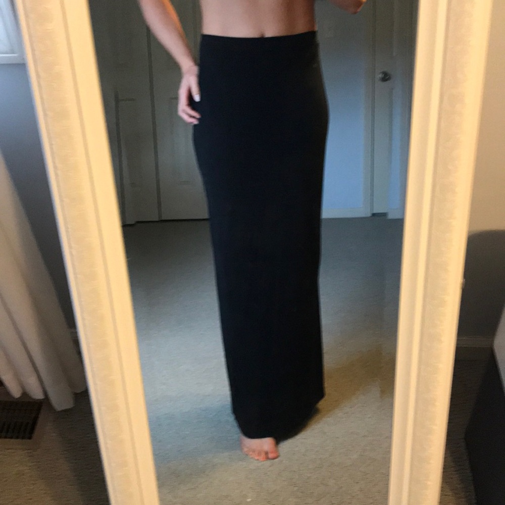 High waisted black maxi skirt